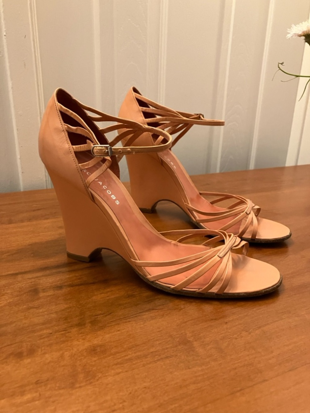 Marc Jacobs Salmon Pink Strappy Wedge Y2K 90’s Sandals Platform 41 US 9.5/10